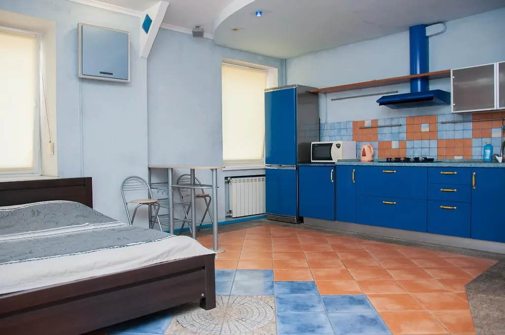 Apartment Kostiantynivska Kijev